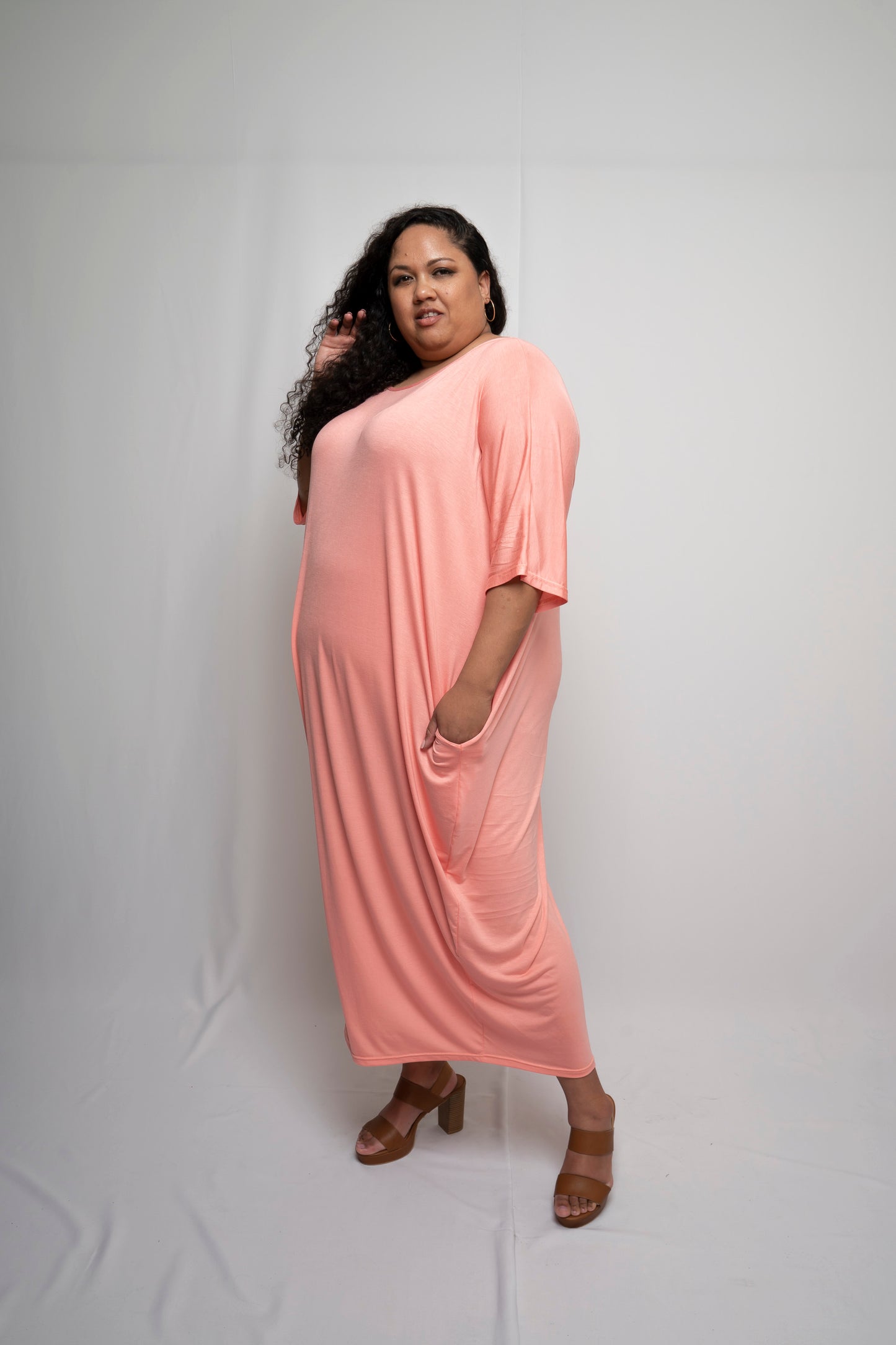 Indecisive C batwing maxi side view with pocket 